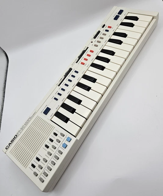 VINTAGE CASIO PT-20 Electronic keyboard and mini synthesizer Made