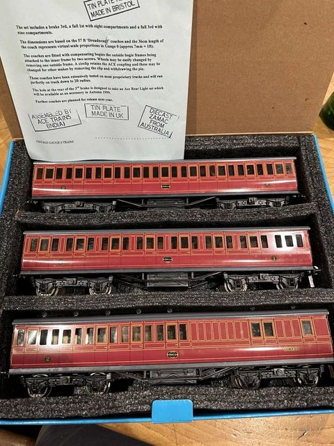 ACE TRAINS VINTAGE O GAUGE COACH SET OF THREE HRCA 30th Anniversary Set ...