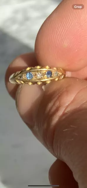 18ct gold Antique sapphire and diamond ring