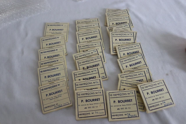ANCIENNE POCHETTE D'HAMECONS / MUSTAD / SURTEX EUR 3,50 - FR