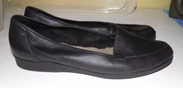 Easy Spirit Shoes Size 9 Women’s Slip On Black Leather Comfort Shoes