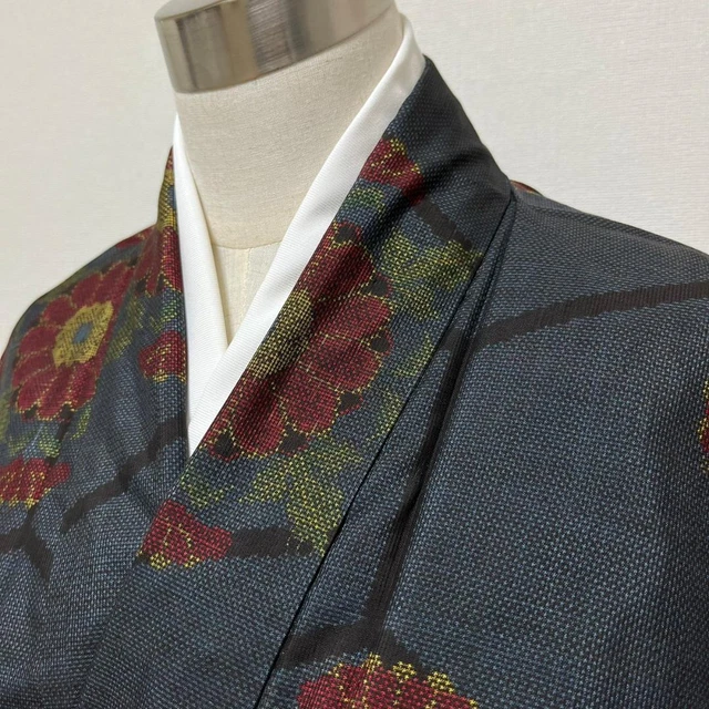 Japanese Kimono Oshima Tsumugi Silk Pongee 160cm Floral Pattern  Indigo Blue