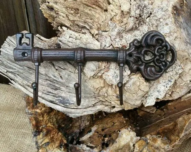 Skeleton Key Three Hooks Cast Iron Antiqued Style Replication Wall Decor Holder