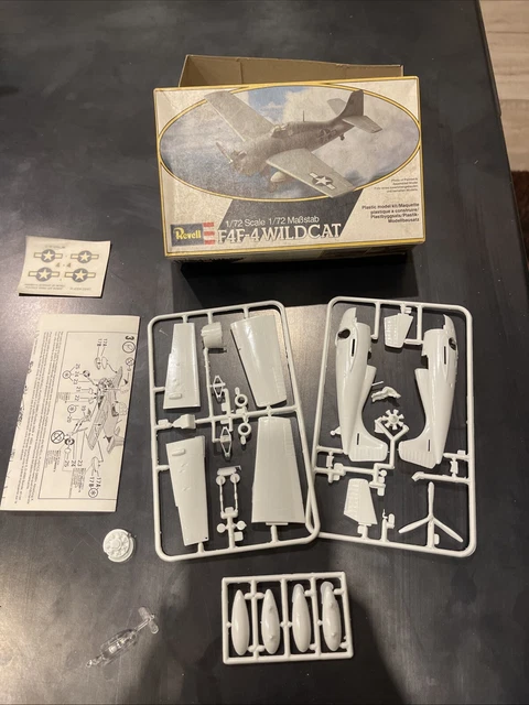 Academy Modèle Avion A-10A Iraq War Echelle 1:72 (Importé par le Japon