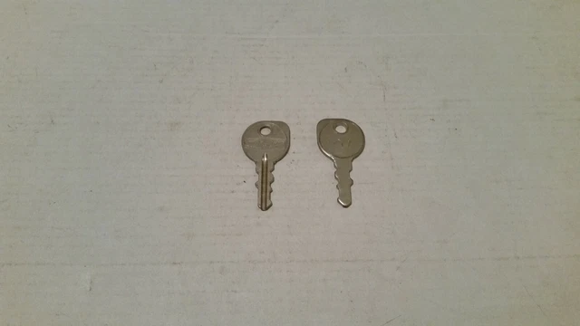 QTY (2) Mercury & Mariner Outboard Mercury Cruiser Key Blanks #117