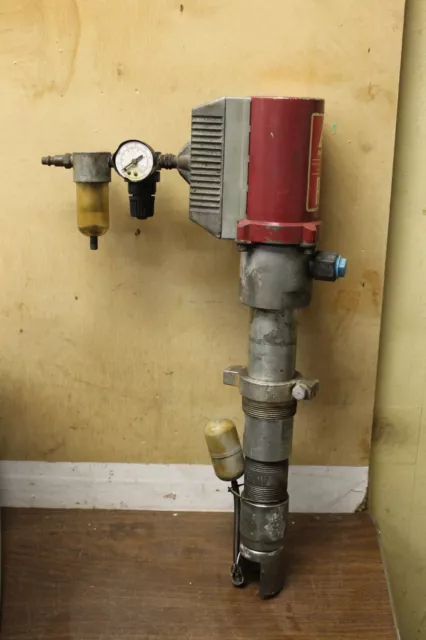 ALEMITE 9668 X5 PML Air Operated Pump, 750 psi with gauge