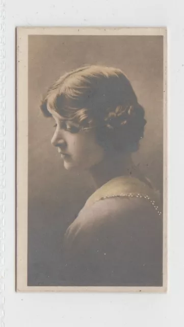 1910 Tuckett - Beauties & Scenes - Single Unnumbered Card