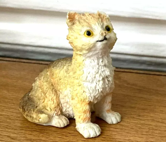 Statuette Figurine petit CHAT très joli ! Résine H=5,2cm