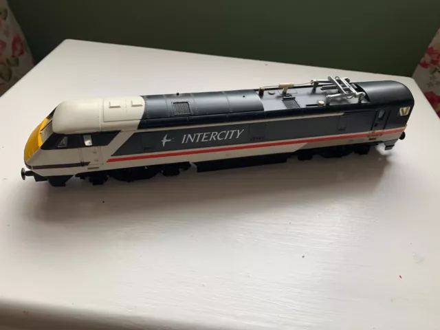 Hornby OO Gauge BR Class 91 91014 Intercity Swallow Class 225 Electric Loco