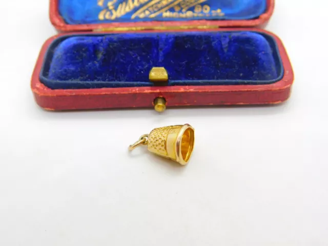 9ct Yellow Gold Small Thimble Charm or Pendant 1956 London Vintage