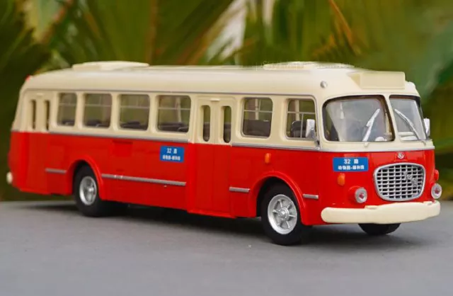 1:43 Scale Skoda 706 Krosa Bus Car Model Beijing Public Transport Classic  Car Model Bar Decoration Static Hobby Collection Toys