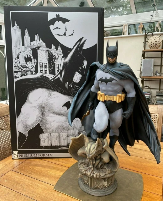 BATMAN PREMIUM FORMAT Statue Exclusive version by Sideshow Collectibles ...