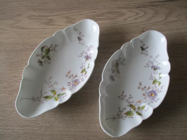 2 Raviers en  porcelaine  Limoges ? Pouyat ? décor fleurs  ""