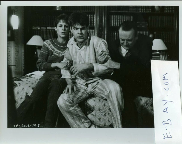 JAMIE LEE CURTIS Dan Aykroyd Trading Places Vintage 1970S 8X10 Photo