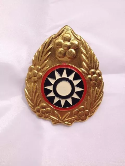 WW2 China KMT Kuomingtang Army Type 46 Field Cap Insignia Badge - CN010