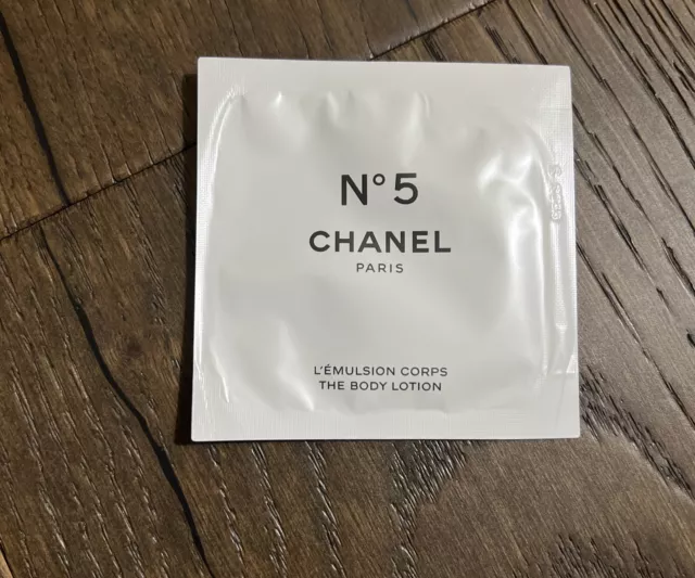 Chanel No 5 The Body Lotion Sample / Travel Size .2 fl oz / 6 ml New