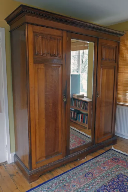 Wardrobe Antique Edwardian Triple Door Armoire Compactum Oak Maple & Co.