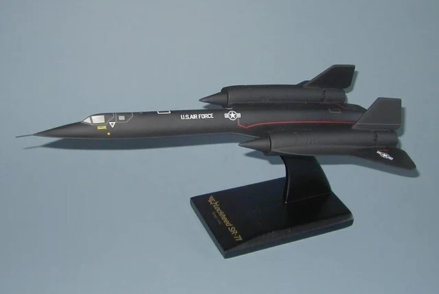 Supersonic Model USAF LOCKHEED SR-71 Blackbird Desk Display Supersonic Model 1/72 ES ...