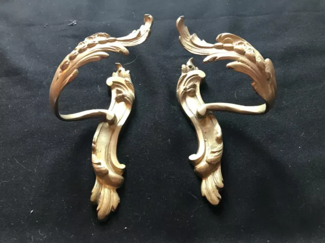 Pair of Reclaimed Antique Brass French Victorian Curtain Tie Backs (BTS150)