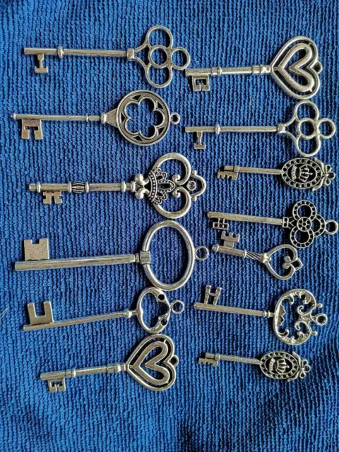14PCS Mixed Lots of Tibetan Silver Metal Key Charm Pendants #22466