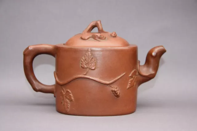 Chinese Yixing teapot late 19th 紫砂 purple sand 永慶 yong qing pottery Teekanne 2
