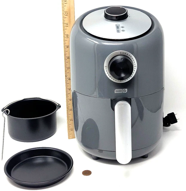 DASH 2 QUART ELECTRIC AIR FRYER 1000W DCAF150GBGY02 with Accessories