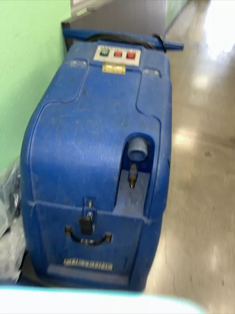 CHEYENNE HOT WATER CARPET EXTRACTOR BY bison mfg USED local pickup only