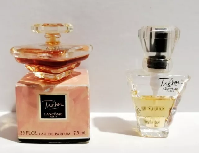 Lot 29 - Parfum Lancôme - 6 miniatures + 2 grands flacons (vides) + 1 tube 3