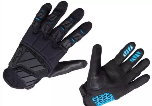 Downhill with the B'Twin 700 Enduro gloves size M