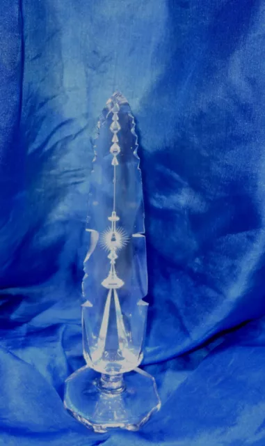 Obelisk Bleikristall mit Kelch/ Monstranz mundgeblasen, handgeschliffen, 23 cm