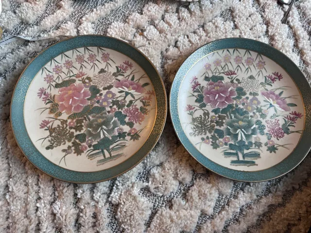 Vintage Pair Of  Chinese Macau Porcelain Decorative Plate hand painted. 1970s.