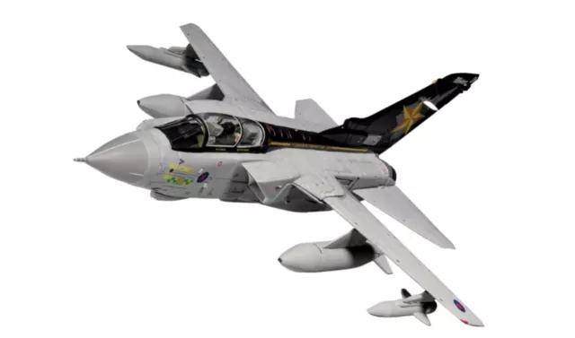 Corgi AA33621 Panavia Tornado GR.4 - 'Goldstars' Retirement Scheme