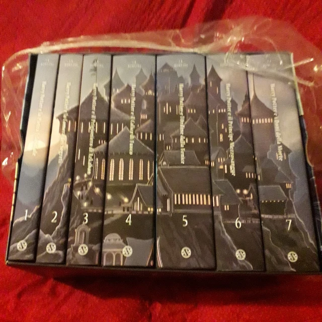 HARRY POTTER. LA serie completa. Edizione Castello di Hogwarts. J.K. Rowling EUR 100,00 HARRY POTTER. LA serie completa. Edizione Castello di Hogwarts. J.K. Rowling EUR 100,00