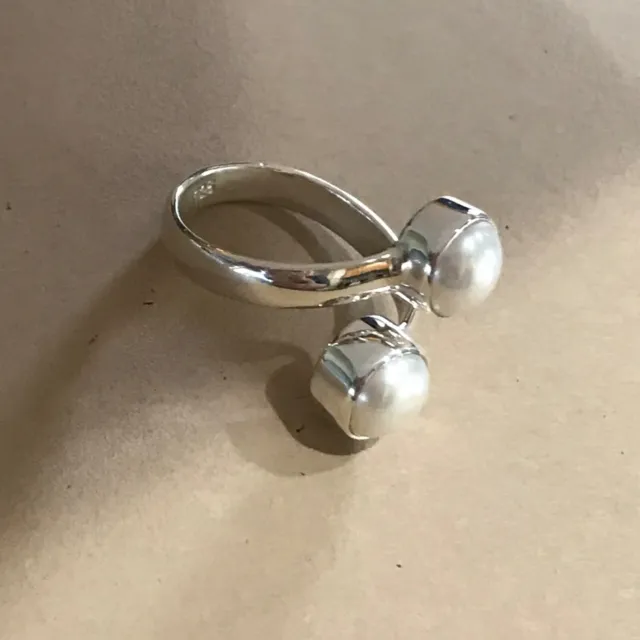 Double Wrapped White Round Pearls Shiny Modern Mexican 925 Silver Taxco Ring 7.5