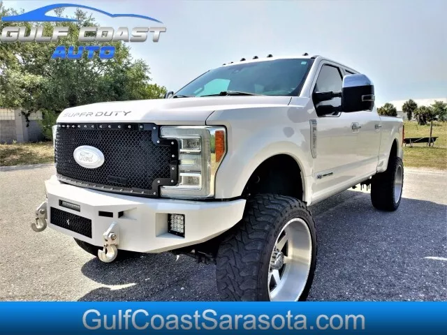 2017 Ford F-250 PLATINUM 4X4 LIFTED TURBO DIESEL LOW MILES LOADED
