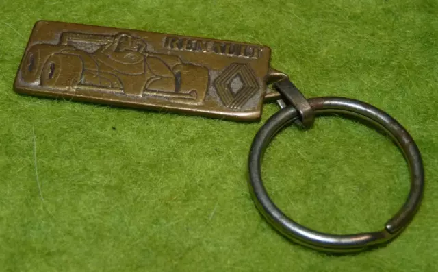 Ancien porte clés Renault Chartres voiture F1  Keyring  Portachiavi   Llavero