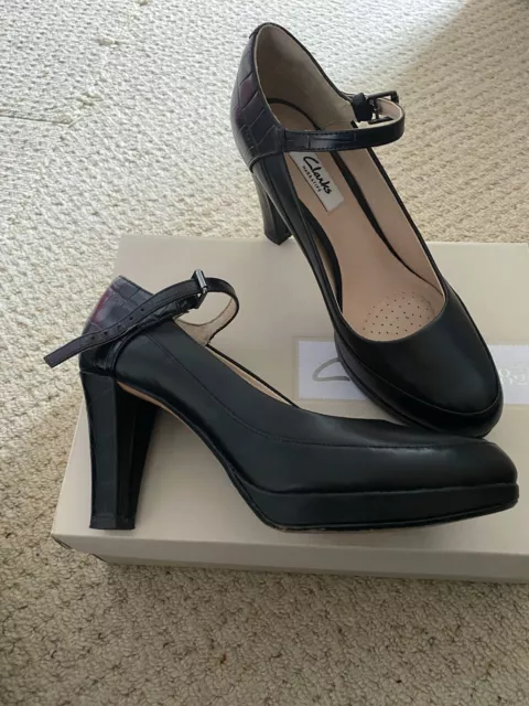 Clarks kendra sales