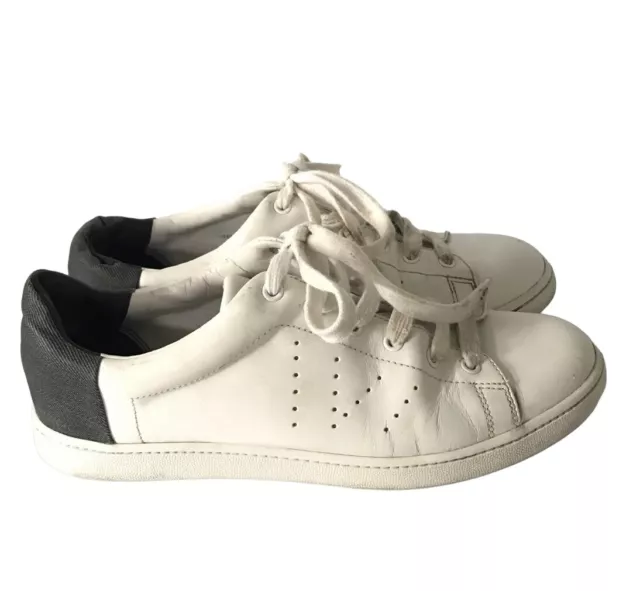 VINCE Womens Shoes White Leather VARIN Sneakers Gray Denim Back Laser Cut Sz 8.5