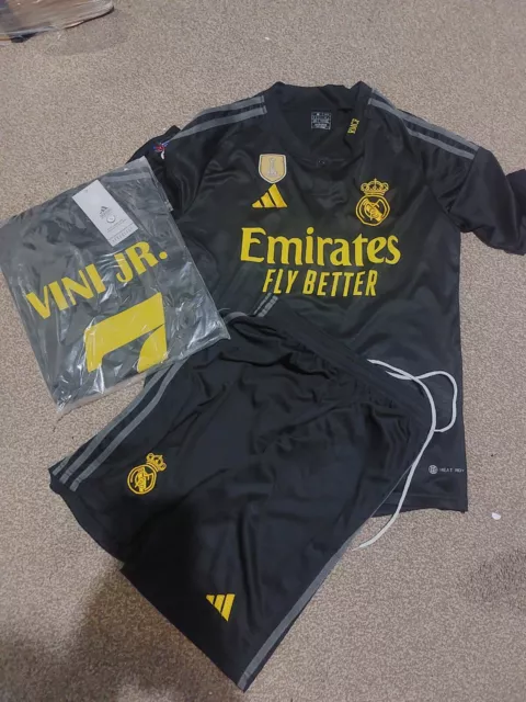 VINI JR REAL Madrid Away Kit Mens Size Medium 30.00 PicClick UK