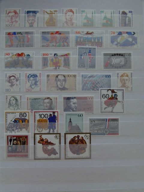 BERLIN - MiNr. 830-859, Jahrgang 1989 postfrisch komplett! M€ 111,20