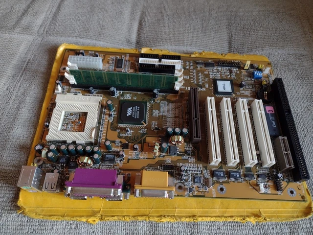 Pentium 3 Mainboard, defekt