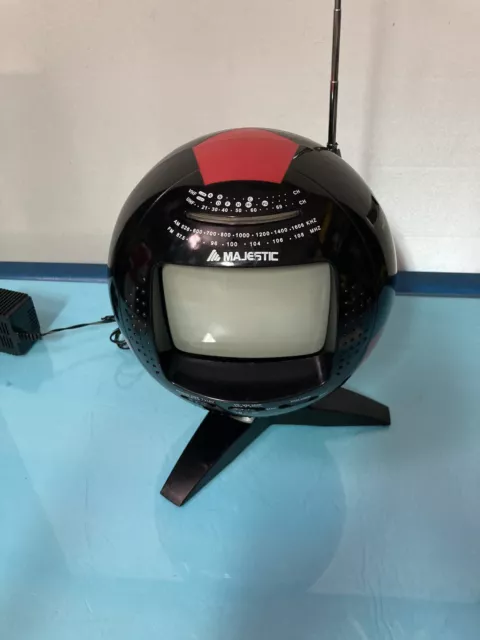 Televisore Portatile Vintage Majestic Tv2010