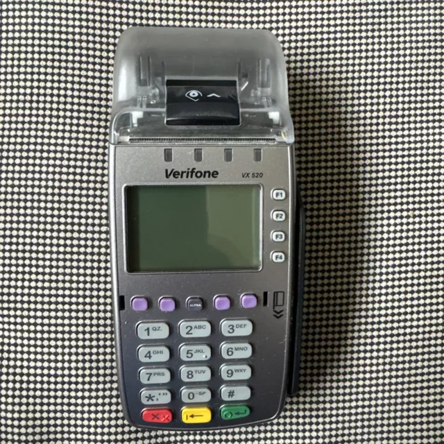 Verifone Credit Card Machine Terminal Reader Model VX520 Dial/ETH/CTLS