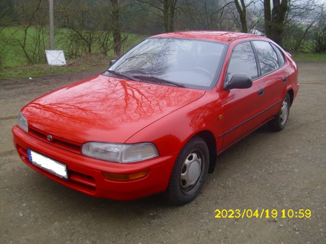 Toyota Corolla Liftback E10 ; 1.3 XLI ; 16V (Unfallfrei) mit vielen Ersatzteilen