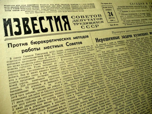 1946 Russische Zeitung Izvestia Cold War Time Stalin Life in Soviet Union RUSSIA