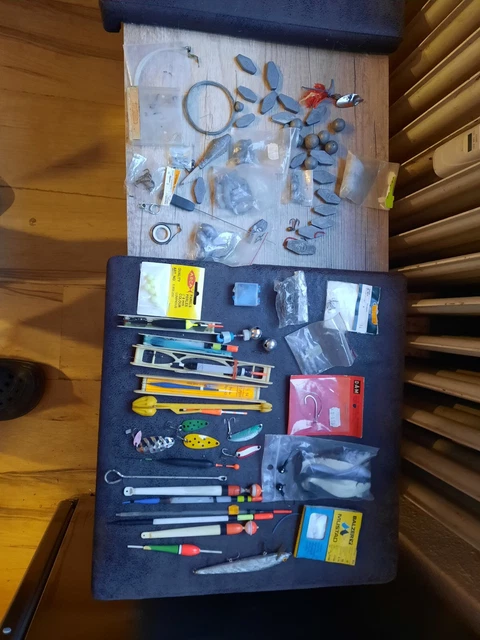 Angelcombo, Kiepe, 2 Ruten mit Rolle, Unterfangkescher, Ständer! 9