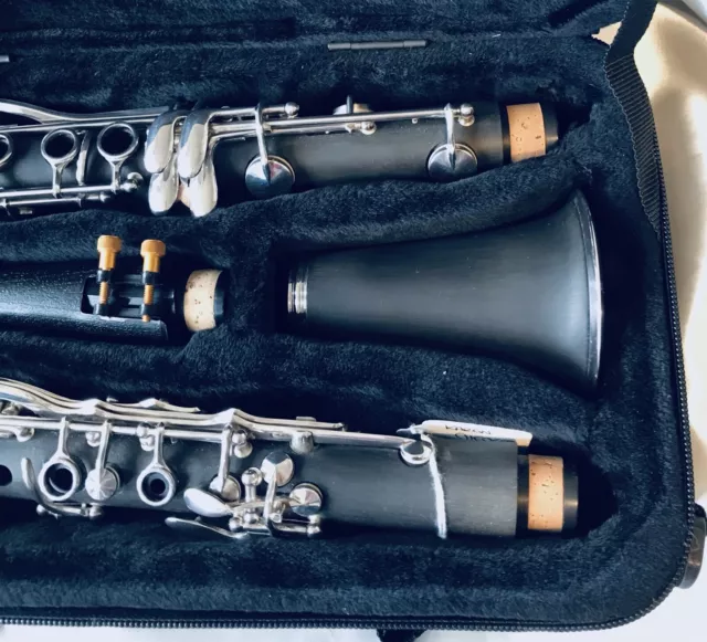 NUEVO clarinete y estuche Trevor James Artemis Bb 2