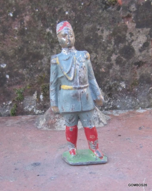 Soldat plomb creux. Grenadier 1er empire - sapeur