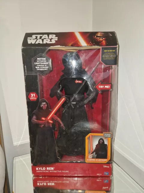 Kylo ren animatronic store interactive figure