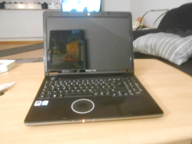 Gebrauchtes Notebook Packard Bell Hera GL guter, funktionstüchtiger Zustand.